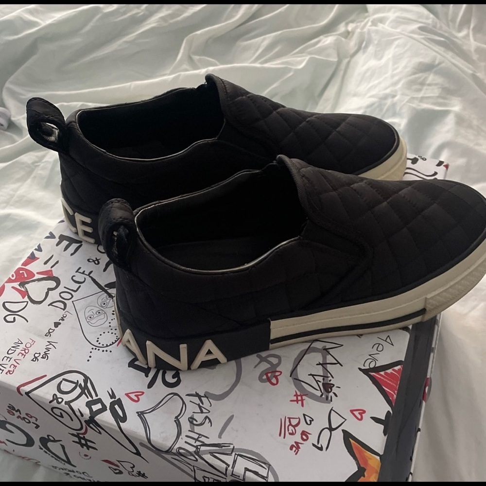 Dolce & Gabbana women’s size 7.5